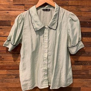 Peterpan collar button down blouse